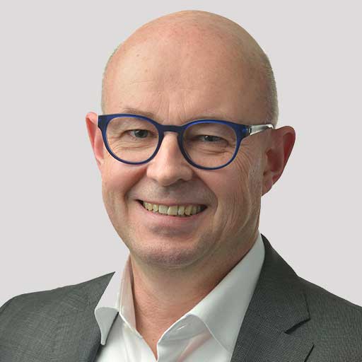 Referent Alfred  Ermer