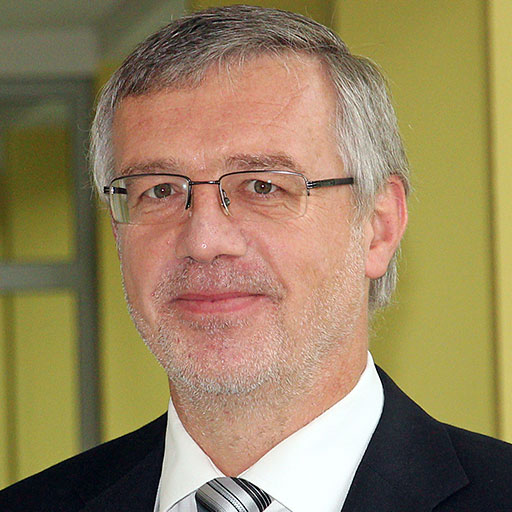 Referent Dr. Jens  Gampe